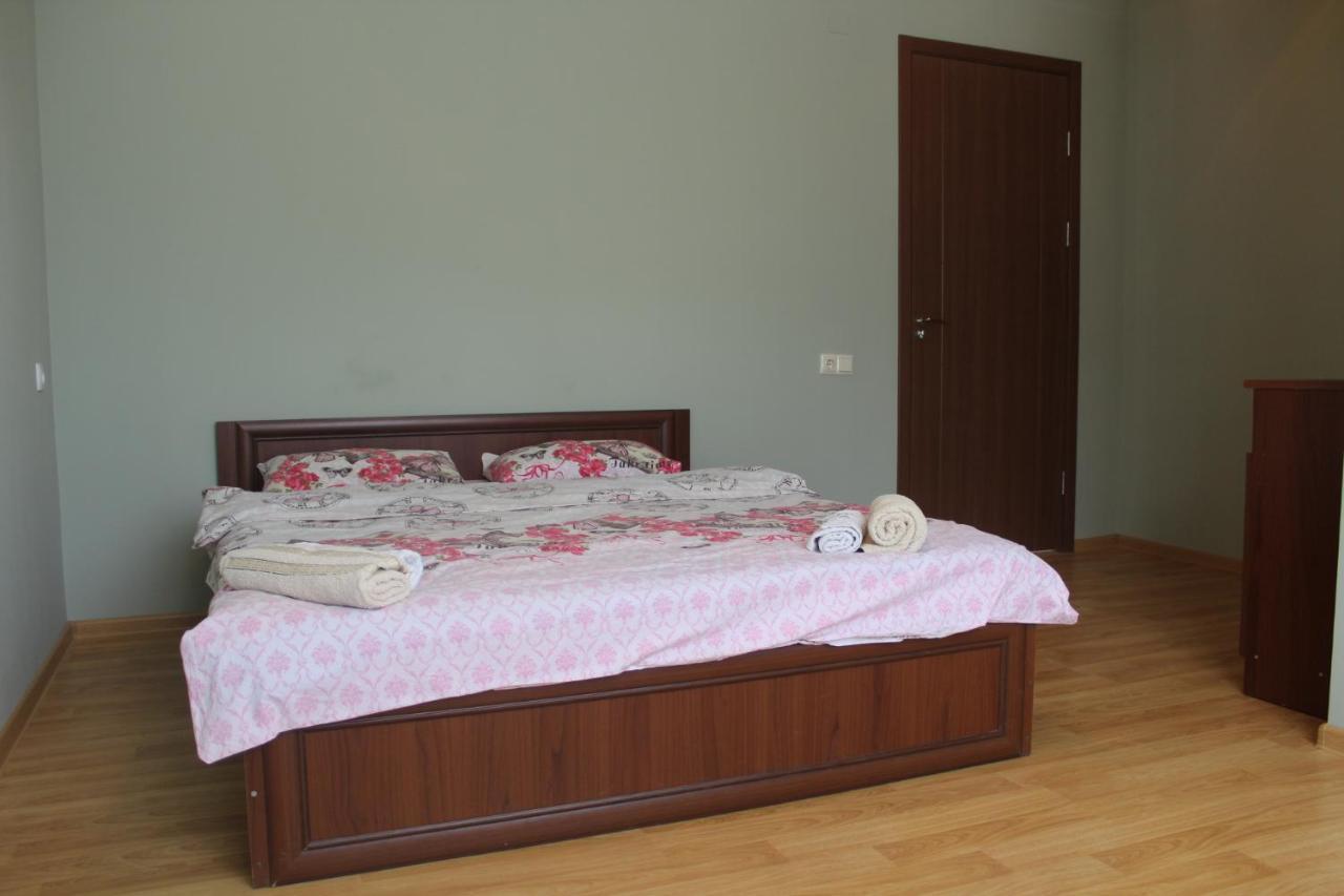 Mariana'S Guest House Местия Екстериор снимка